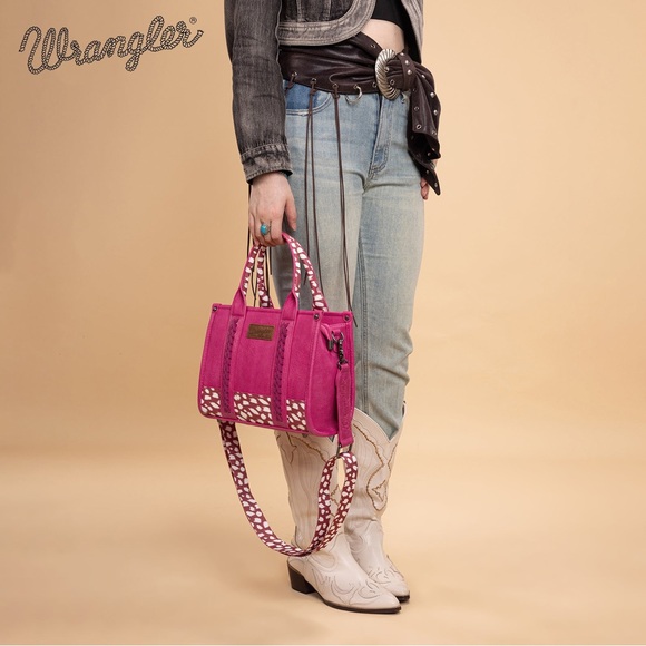 Wrangler Deer Print Concealed Carry Tote/Crossbody - Pink - Picture 4 of 6